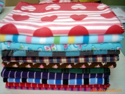 供應(yīng)批發(fā)外貿(mào)出口搖粒絨印花毛毯 張家港眾成針紡織品的專業(yè)優(yōu)勢